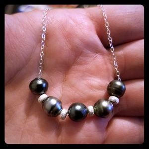 Tahitian pearl necklace